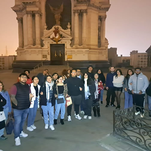 tour-del-miedo-cementerio